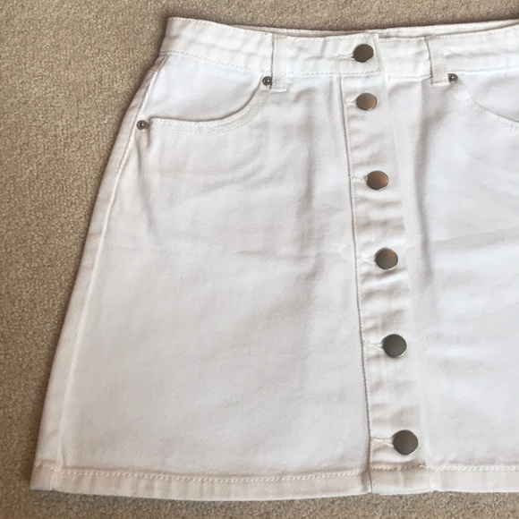Forever 21 Dresses & Skirts - white button up skirt